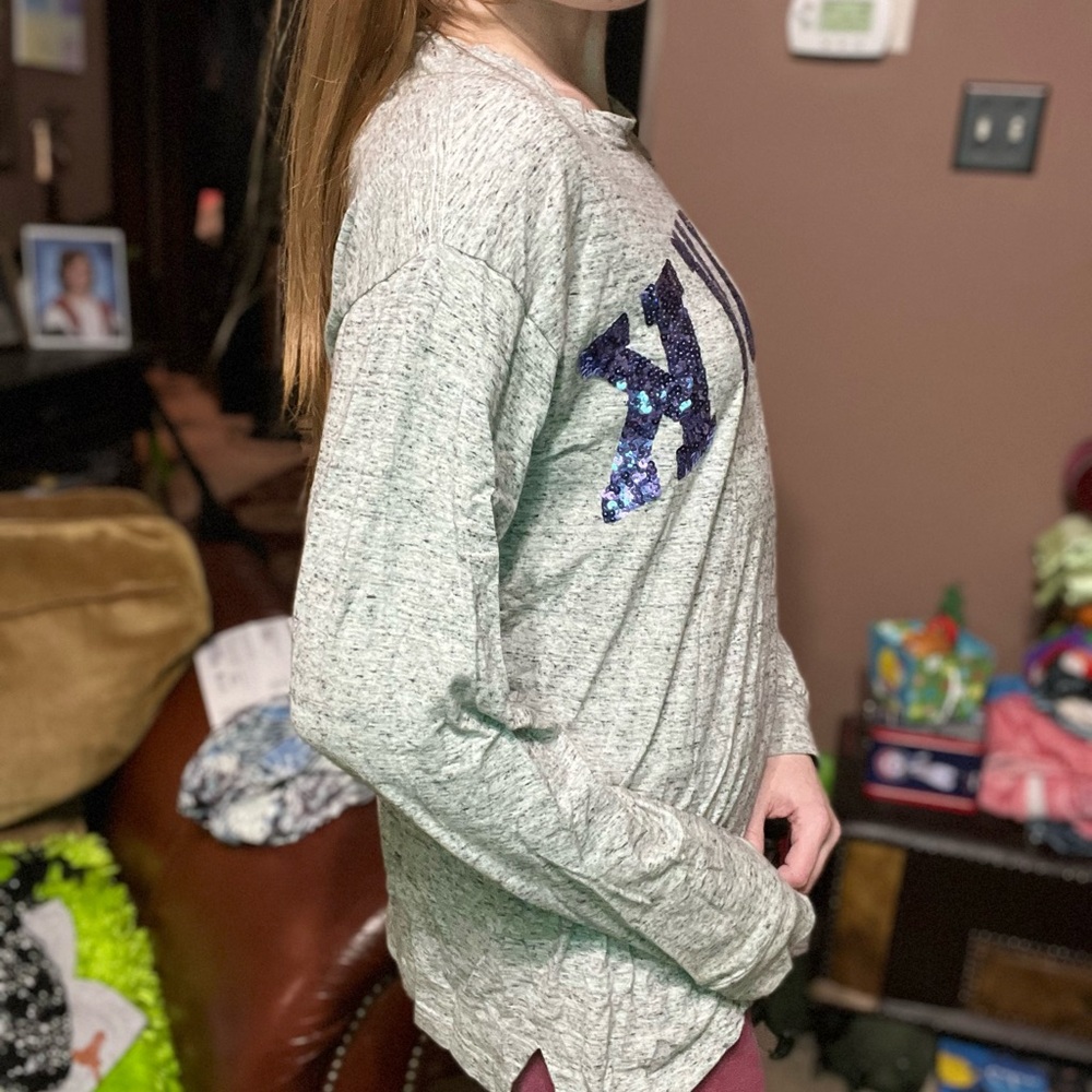 PINK Victoria's Secret Gray Long Sleeve Tee - Picture 3 of 7